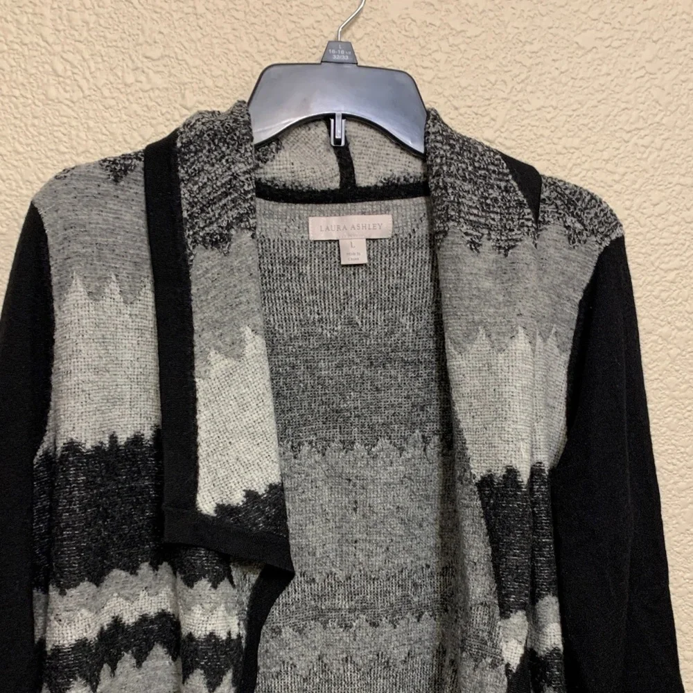 Laura Ashley long cardigan sz L wool blend winter fall preppy career work church